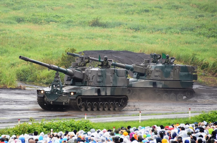 Cận cảnh siêu pháo tự hành Nhật đắt gấp ba xe tăng T-90